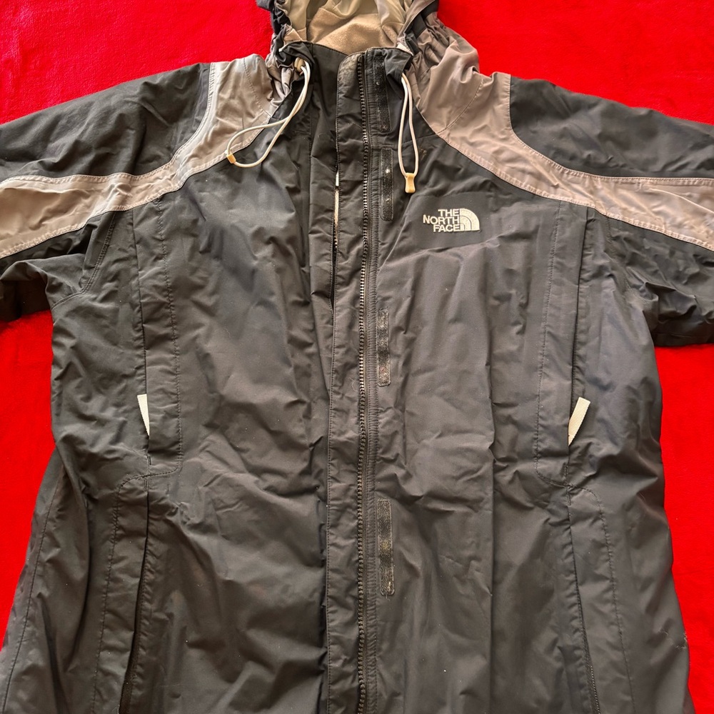 The North Face Women’s Black Jacket- Size L 🌼🌼🌼🌼🌼 - Picture 7 of 16